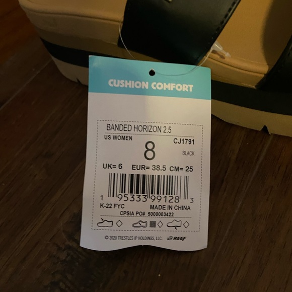 BRAND NEW Reef’s Platform Sandals - Picture 5 of 5